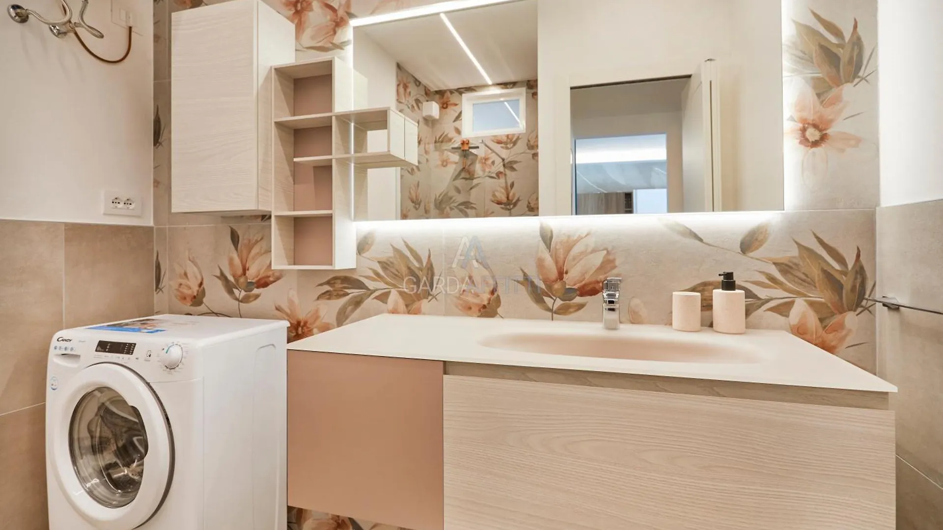 Kyoto Apartment - Eleganza Moderna Vicino Alle Meraviglie Del Garda Peschiera del Garda